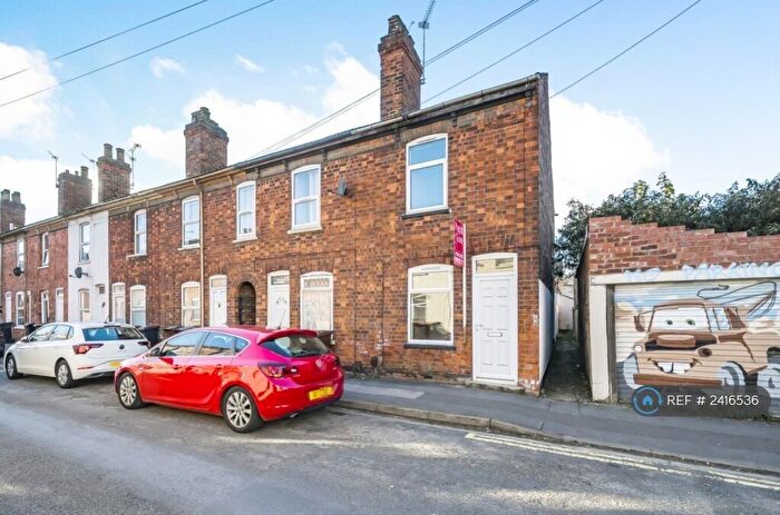 2 Bedroom End Of Terrace House To Rent In Cross Street, Lincoln, LN5