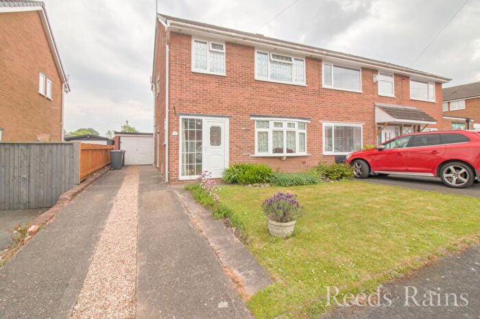 3 Bedroom Semi-Detached House For Sale In Eagle Lane, Little Sutton, Ellesmere Port, Cheshire, CH66