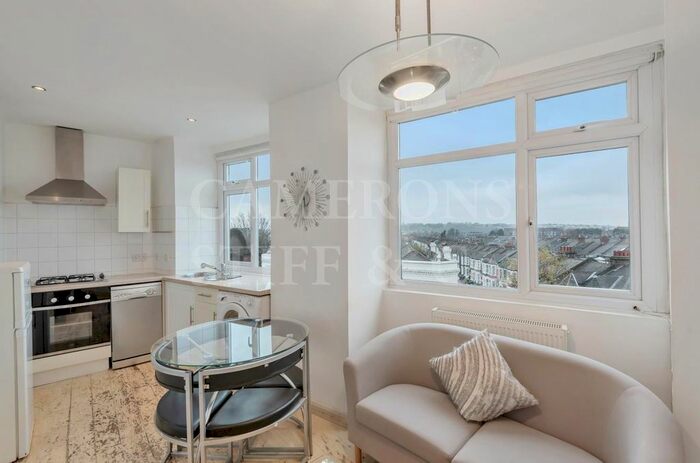 2 Bedroom Flat To Rent In High Road, London, NW10