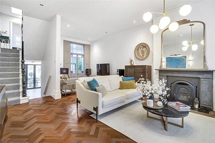 6 Bedroom Terraced House For Sale In Lindore Road, London, SW11