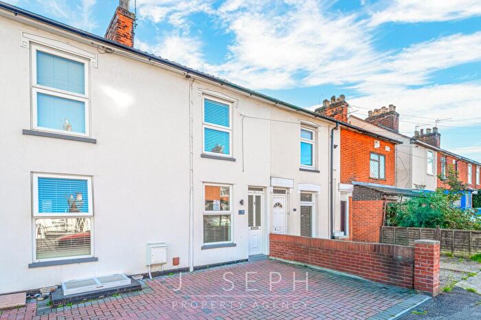 2 Bedroom House To Rent In Alan Road, Ipswich, IP3