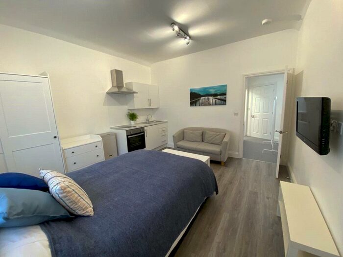 Studio To Rent In Beehive Lane, Binfield, Bracknell, Berkshire, RG12