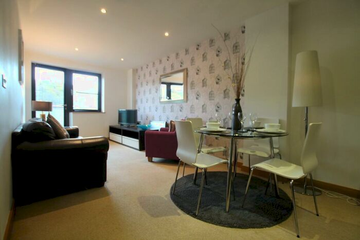 2 Bedroom Flat To Rent In Salts Mill Road, Shipley, Bradford, BD17