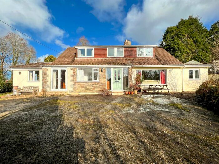 4 Bedroom Detached Bungalow For Sale In Garras, Helston, TR12