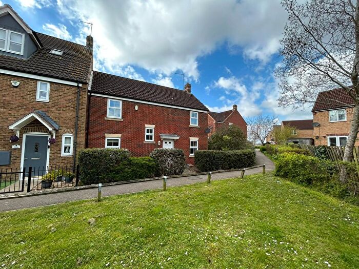 4 Bedroom End Terrace House For Sale In Foxglove Close, Yaxley, PE7