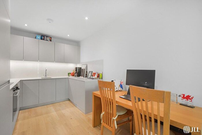 1 Bedroom Flat For Sale In Atelier Point, Jupp Road West, London, E15