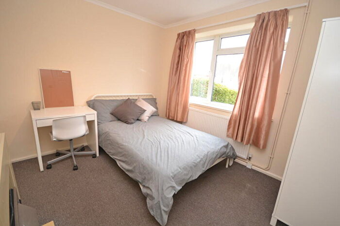 3 Bedroom Semi-Detached House To Rent In Shelley Avenue, Clifton, NG11