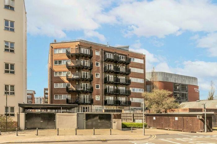 2 Bedroom Flat To Rent In Skerne Road, Kingston Upon Thames, KT2