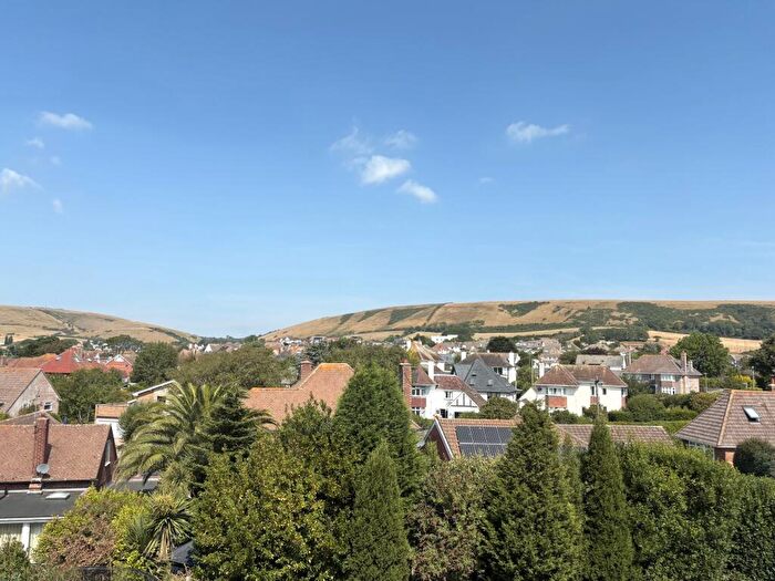 2 Bedroom Flat For Sale In Regents Court, Victoria Road, Swanage, Dorset, BH19 - Photo 8