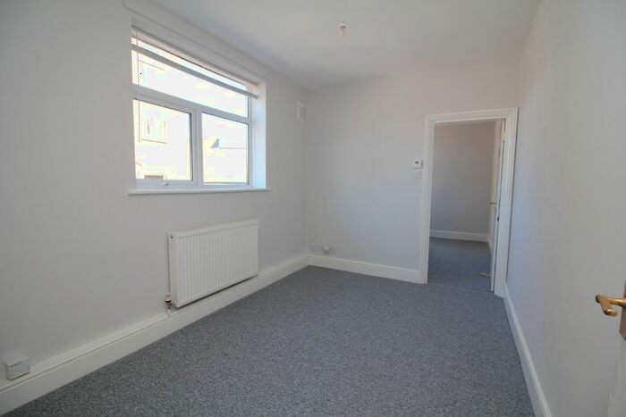 1 Bedroom Flat To Rent In Cliftonville Avenue, Margate, Kent, CT9