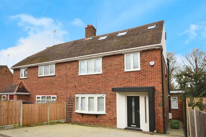 5 Bedroom Semi-Detached House For Sale In Firsgrove Crescent, Warley, Brentwood, CM14