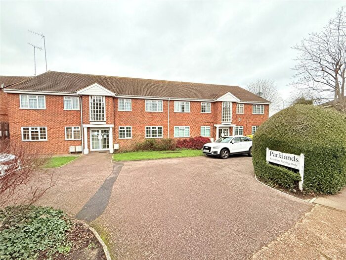 2 Bedroom Flat To Rent In Parklands, Swan Lane, London, Greater London, N20