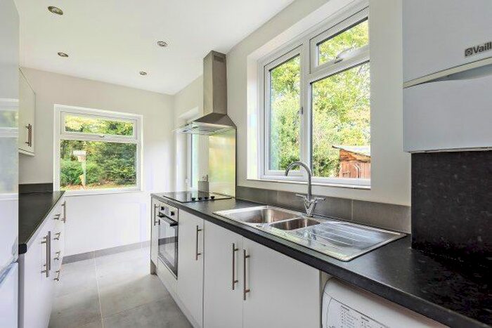 3 Bedroom Property To Rent In Home Close, Oxford, OX2