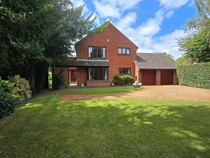 5 Bedroom Detached House For Sale In Woodlands, Little Brington, NN7