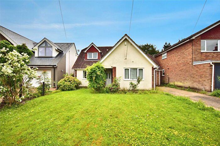 3 Bedroom Bungalow For Sale In Wises Lane, Borden, Sittingbourne, Kent, ME9