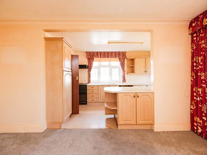 3 Bedroom Semi-detached House For Sale In Hampstead Road, Brislington, BS4