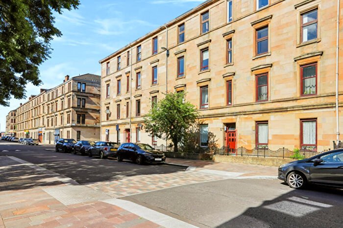 2 Bedroom Flat For Sale In / Old Dumbarton Road, Yorkhill, Glasgow, G3