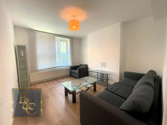 3 Bedroom Apartment To Rent In Camden Park Road, London, NW1