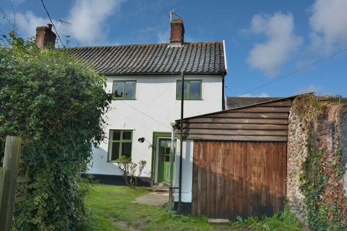 2 Bedroom Cottage To Rent In Old Post Office Court, Harleston, IP20