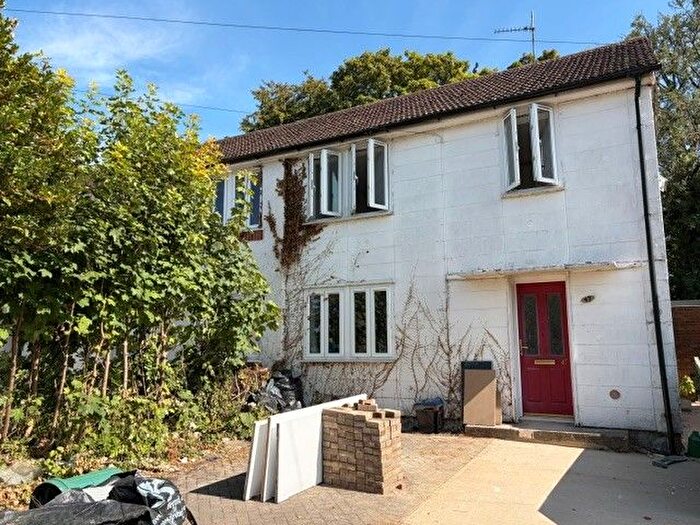 3 Bedroom Semi-Detached House To Rent In Aldbanks, Dunstable, LU6