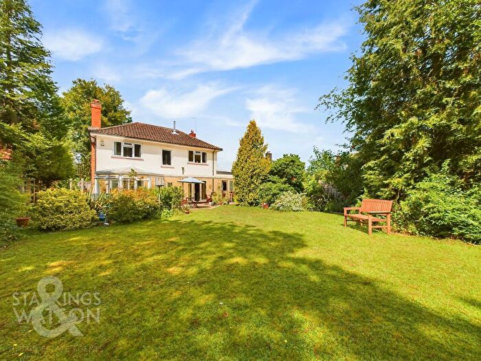 4 Bedroom Detached House For Sale In Yarmouth Road, Broome, Bungay, NR35