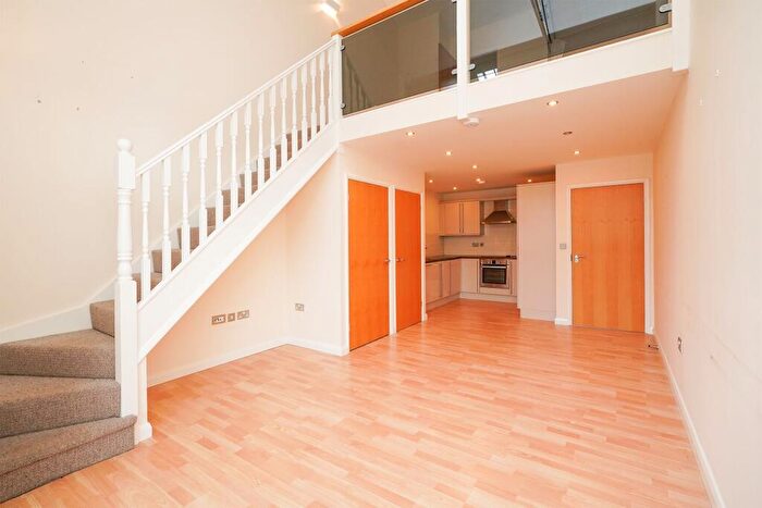 1 Bedroom Mews To Rent In Albert Road, The Tramsheds, S8