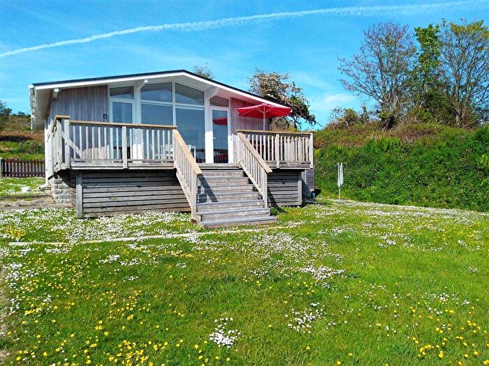 3 Bedroom Chalet For Sale In Kiln Park, Burton, Milford Haven, SA73
