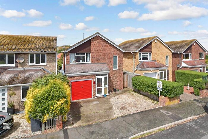 3 Bedroom Detached House For Sale In Gainsborough Drive, Herne Bay, Kent, CT6