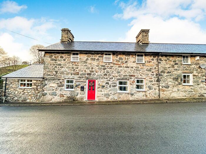 2 Bedroom Semi-Detached House For Sale In Meirion Terrace, Dolgellau, LL40