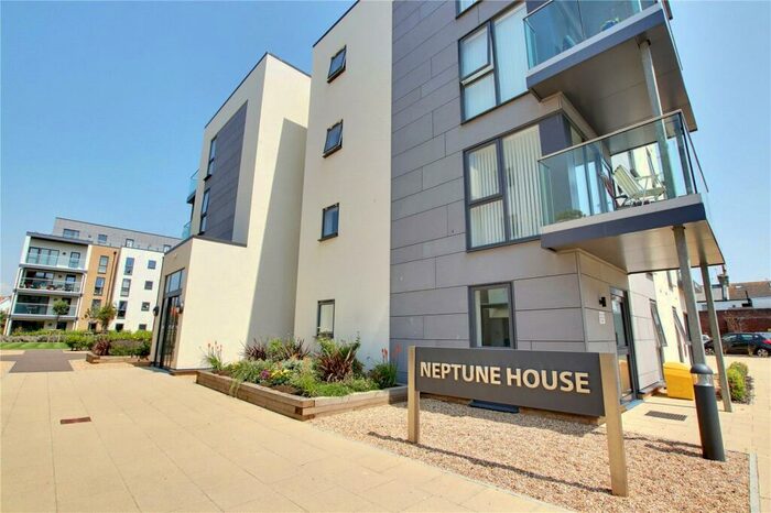 2 Bedroom Retirement Property For Sale In Heene Road, Worthing, BN11