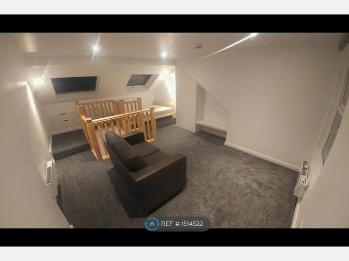 Studio To Rent In William Street, Reading, RG1