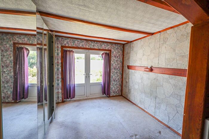 1 Bedroom Detached Bungalow For Sale In Holmbush Road, St Austell, PL25