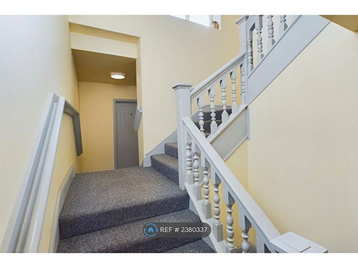 1 Bedroom Flat To Rent In Worcester St, Stourbridge, DY8