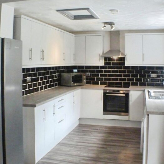 6 Bedroom Terraced House To Rent In Richmond Road, Manchester, Greater Manchester, M14