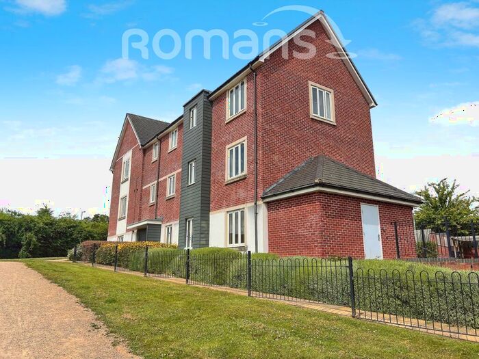 2 Bedroom Apartment To Rent In St. Catherine Road, RG24