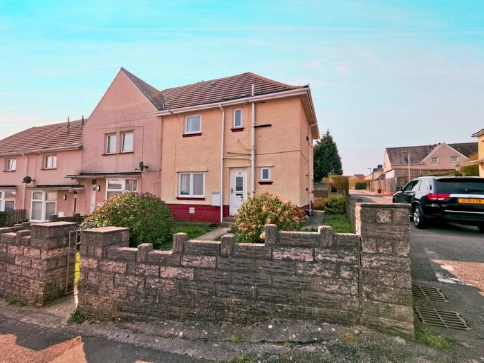 3 Bedroom End Of Terrace House To Rent In Glyndwr Place, Townhill, Swansea, SA1