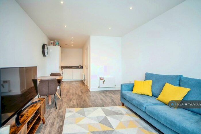 1 Bedroom Flat To Rent In Corys Road, Rochester, ME1