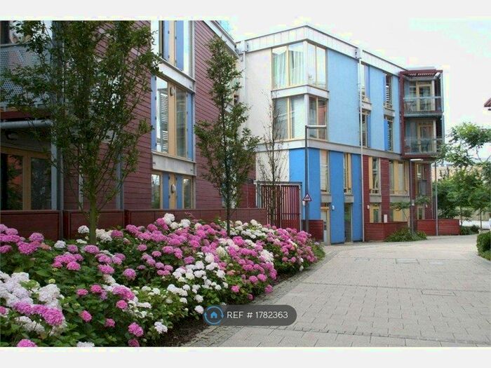 2 Bedroom Flat To Rent In Kilby Court, London, SE10