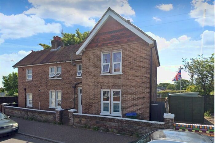5 Bedroom Semi-Detached House To Rent In Longford Road, Bognor Regis, West Sussex, PO21