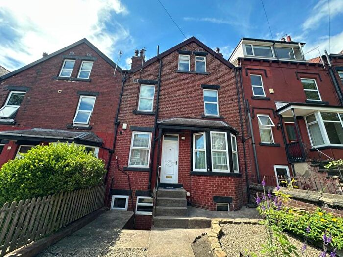4 Bedroom House To Rent In Knowle Road (Main), Burley, Leeds, LS4