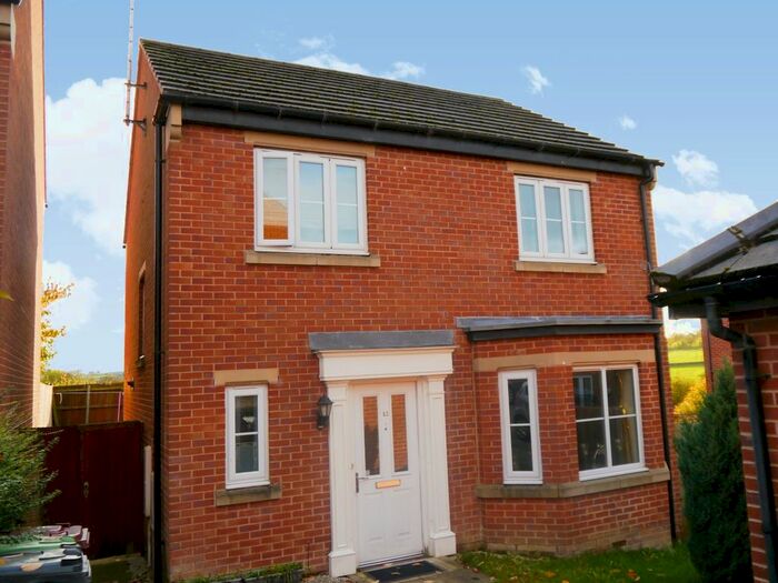 3 Bedroom Detached House For Sale In Northcote Way, Doe Lea, Chesterfield, S44