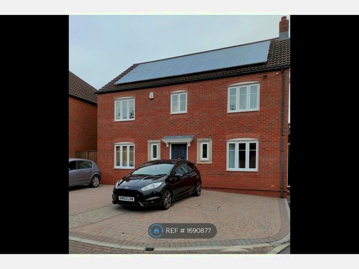 4 Bedroom Semi-Detached House To Rent In Blandamour Way, Bristol, BS10