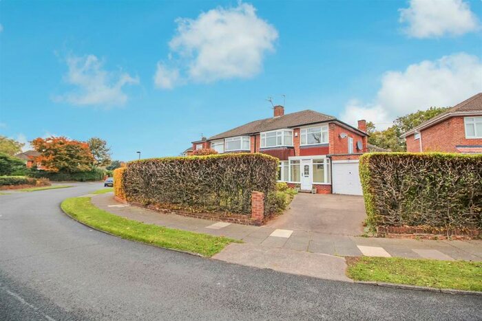 3 Bedroom Semi-Detached House To Rent In Newlands Avenue, Melton Park, Newcastle Upon Tyne, NE3