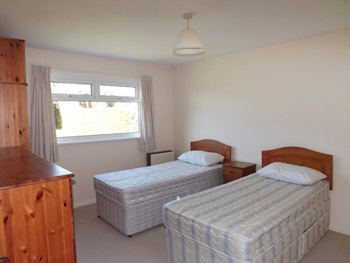 2 Bedroom Bungalow To Rent In Torpoint, PL11