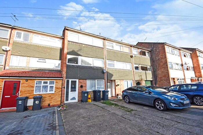 1 Bedroom Terraced House To Rent In Boyd Close, Bishops Stortford, CM23