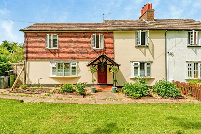 5 Bedroom Semi-Detached House For Sale In Honeycrock Lane, Redhill, RH1