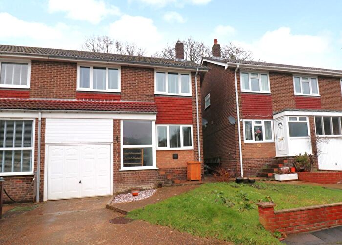 4 Bedroom Semi Detached House For Sale In Estridge Close, Bursledon, SO31
