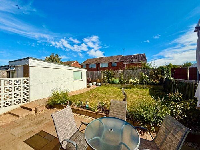 2 Bedroom Bungalow For Sale In Immaculate Condition Throughout - Peterhouse Close, PE9