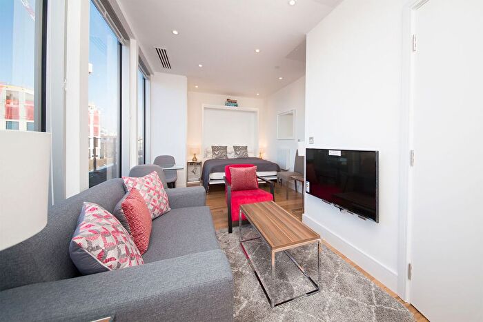 Studio To Rent In Staines Road, Hounslow, TW3