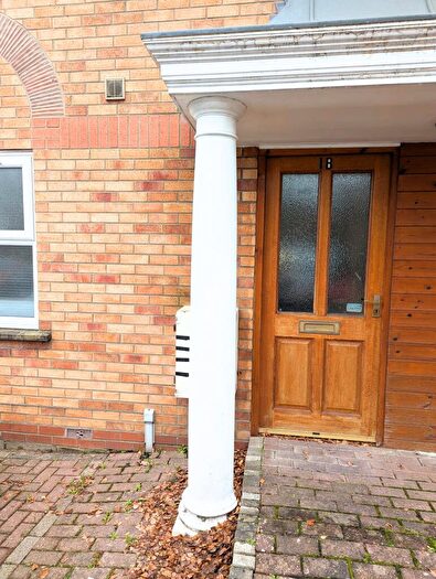 1 Bedroom Flat To Rent In Sixfield Close, Hartsholme, Lincoln, LN6